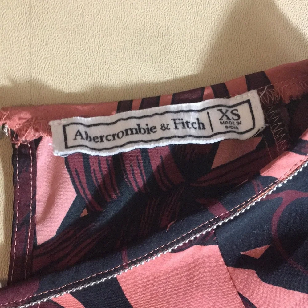 SOLD Abercrombie & Fitch Cold Shoulder Floral Long Sleeve Top Pink Sz XS - Picture 8 of 11